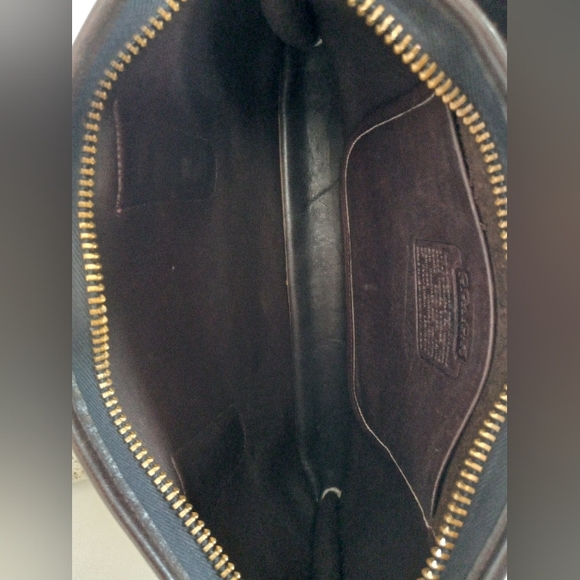 Coach Ruff-Out Suede, Mocha Zip-Top, Early 1970s - Picture 12 of 15